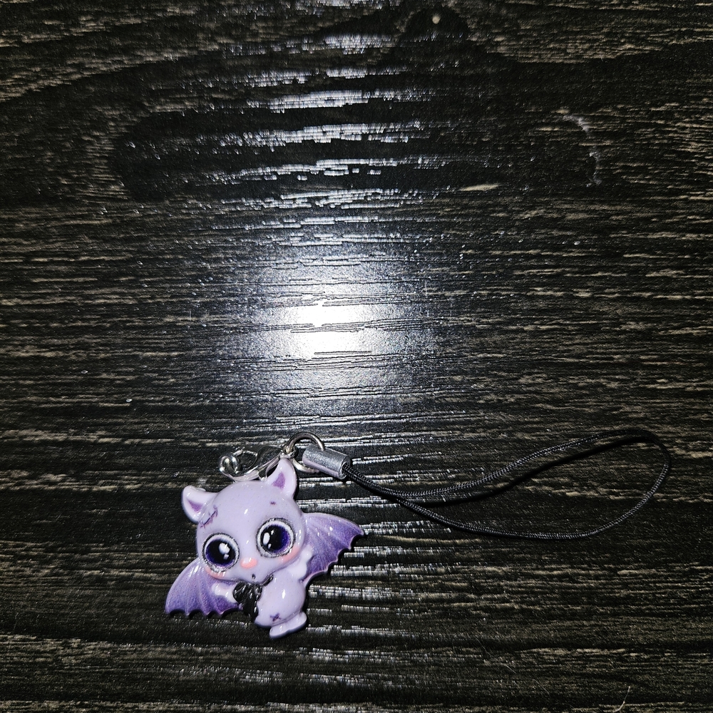 🌺 Lot B/E Cute Purple Bat Keychain Charm #1